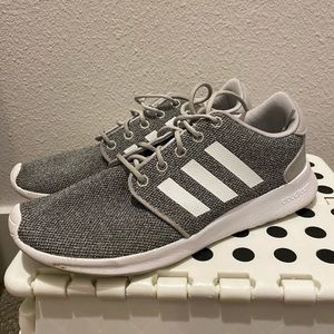 grey adidas tennis shoes